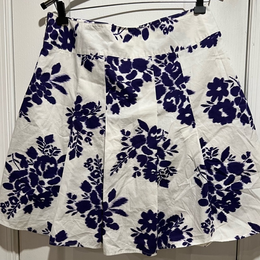 Ann Taylor 100% cotton skirt- size 12